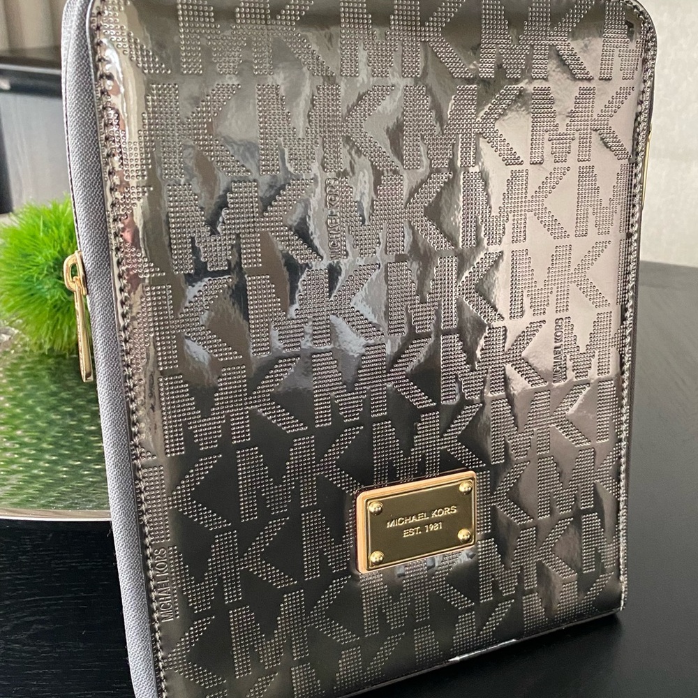 Michael Kors Metallic Leather Tablet Case